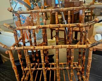 Magazine or book rack