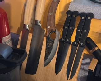 Crofton Kitchen Knife Set with Hammered Finish Chef Knife and Magnetic Block