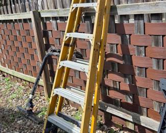 Husky 8 ft. Fiberglass Step Ladder