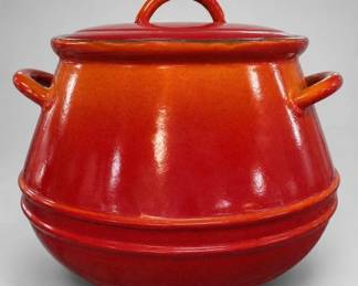 Descoware Enameled Metal Covered Bean Pot