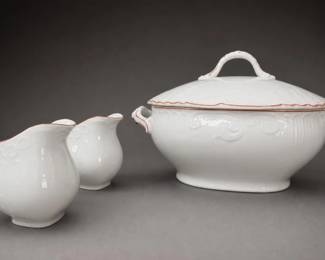 Vista Alegre Manueline Red Porcelain Set