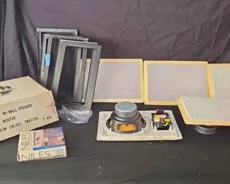 CH131Kevlar Woofer With Stereo Speakers