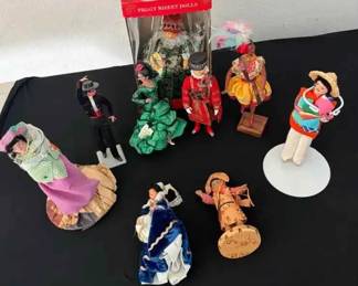 CH101Assortment Of Vintage Peggy Nisbet Dolls