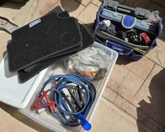CH135Cars and tools