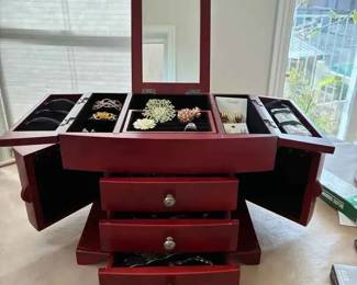 CH178Jewelry Box With Costume Jewelry
