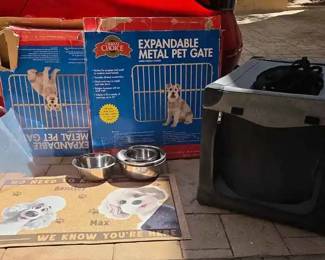 CH106Portable Soft Sided Canvas Pet Crate And Accessories
