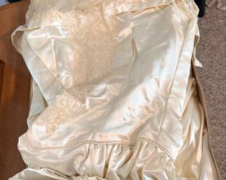 Vintage wedding dress 