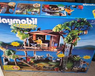 Playmobil Adventure Tree House Set
