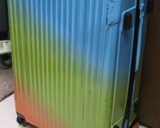 iFLY Hardside Luggage Ombr Spinner