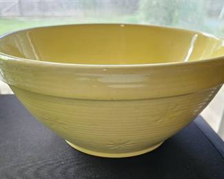 Hull Pottery Yellow Ware Mixing Bowl with Floral Accents