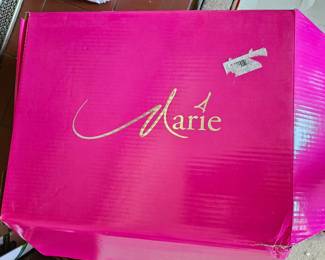 Marie Osmond Dolls Certificate of Authenticity Holder fourth image