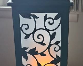 Black Metal Scrollwork Lantern