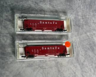 N Scale Santa Fe Hopper Cars