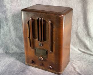Vintage Large Philco Radio