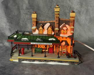 Dickens' Village "Old Queensbridge Station"