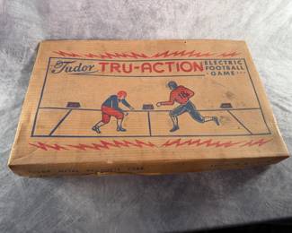 Vintage Tudor Tru-Action Electric Football Game