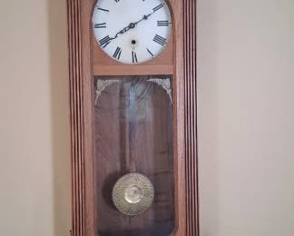 William L. Gilbert Clock Co. Regulator No. 11 wall hanging clock