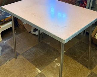 Vintage Pink Formica table