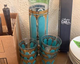 MCM cocktail time
