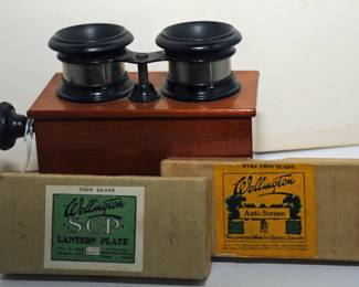 JULES RICHARD VERASCOPE STEREOSCOPE FOR 45X107MM GLASS PLATE VIEW CARDS + 30 VUs