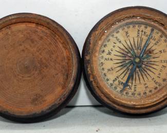 ANTIQUE TREEN WARE COMPASS