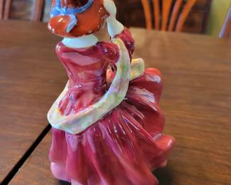 Royal Doulton HN1834