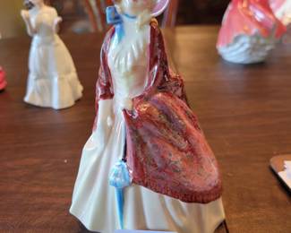 Royal Doulton HN1988