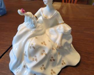 Royal Doulton HN2339