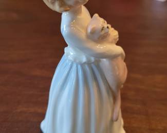 Royal Doulton HN3122