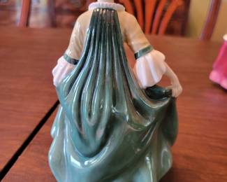 Royal Doulton HN2264