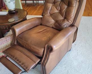 Bernhardt Van Gogh Brown Leather Reclining Club Chair Nailhead Trim