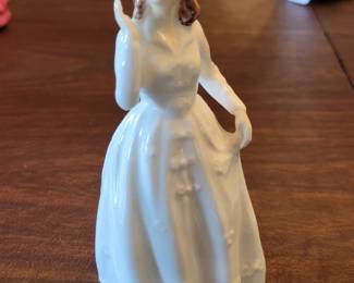 Royal Doulton HN3875