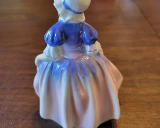 Royal Doulton HN1672