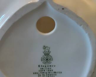 Royal Doulton HN2264