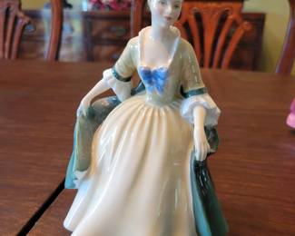 Royal Doulton HN2264