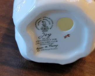 Royal Doulton HN3875