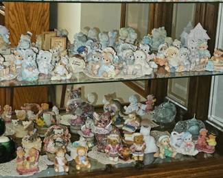 Calico Kittens figurines