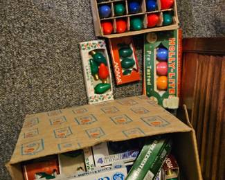 Holly Lights Christmas light bulbs