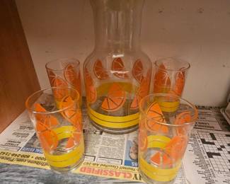juice decanter & glasses