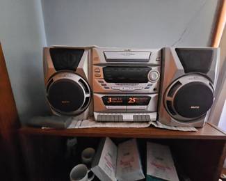 bookcase stereo / boom box