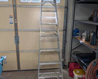J151 - $80. 8ft gorilla ladder. No info / sticker.
