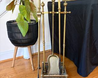J93 - $35. Vintage Set of Brass Fireplace Tools with Stand. Measures 11" W x 10.5" D x 28.75" Tall.