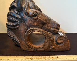 J109 - $20. Equestrian Horse Head Curtain Rod Holder.