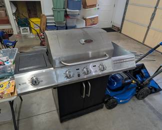 J156 - $75. Propane grill includes full tank. NEEDS CLEANED.