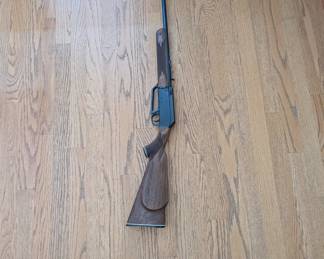 J189 - $40. Daisy Pellet BB Gun. Model 880-BB.
