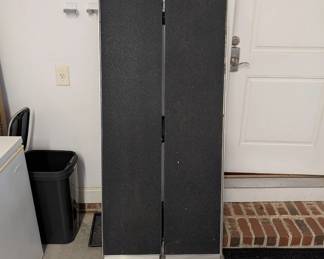 J40 - $100. Metal Handicap Ramp. 800 Lb Weight Limit.