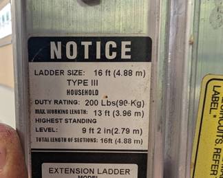 J152 - $100 LADDER SIZE: 16 ft DUTY RATING: 200 Lbs