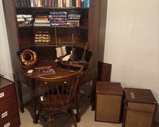 Ethan Allen Corner Desk w/ Bookshelf