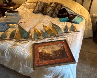 Wall Decor, Bedding