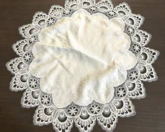 Round white doile, 22",  was $10, NOW $7